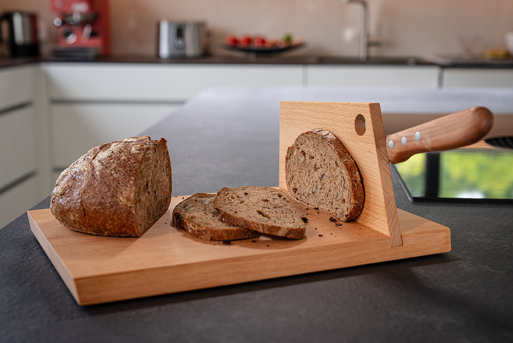 Für echte Brotliebe: Mühlenbrett + Brotmesser + Pflegeset