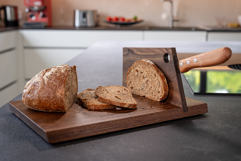 Für echte Brotliebe: Mühlenbrett + Brotmesser + Pflegeset